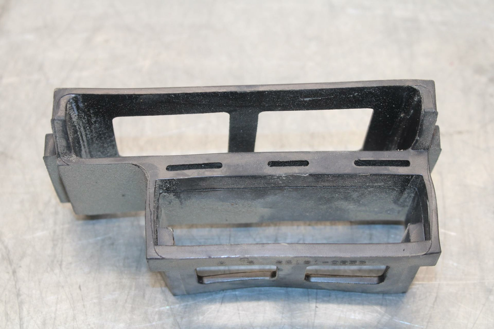 19-20 KAWASAKI NINJA ZX6R ECU CONTROLLER UNIT  ECM HOLDER SUPPORT RUBBER  BB419