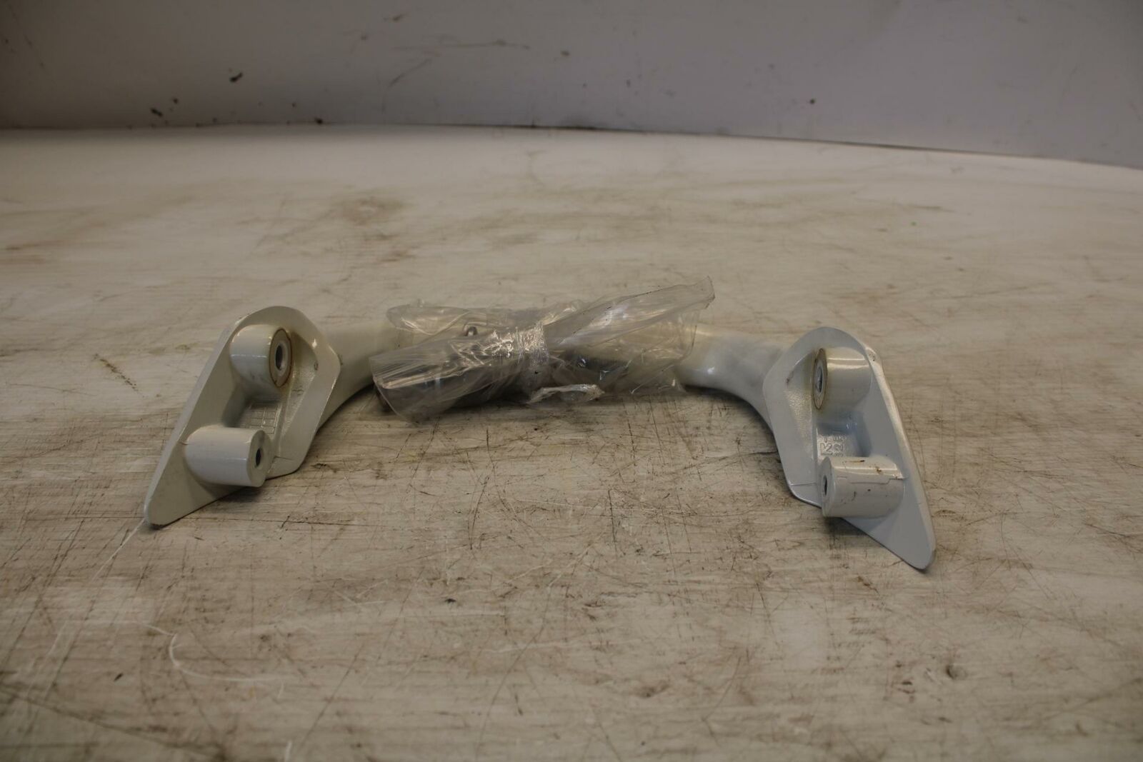 07-12 SUZUKI BANDIT 650F PASSENGER REAR SEAT GRAB BAR HANDLE SET BB280