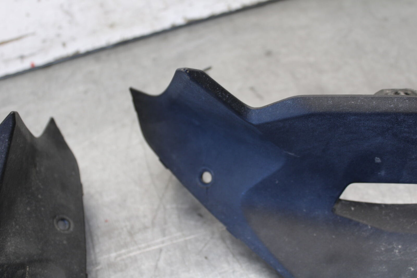 19-22 KAWASAKI Z400 RIGHT LEFT INNER FAIRINGS COWLS PANELS TRIMS BB708