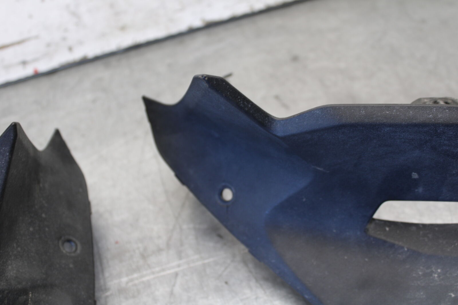 19-22 KAWASAKI Z400 RIGHT LEFT INNER FAIRINGS COWLS PANELS TRIMS BB708