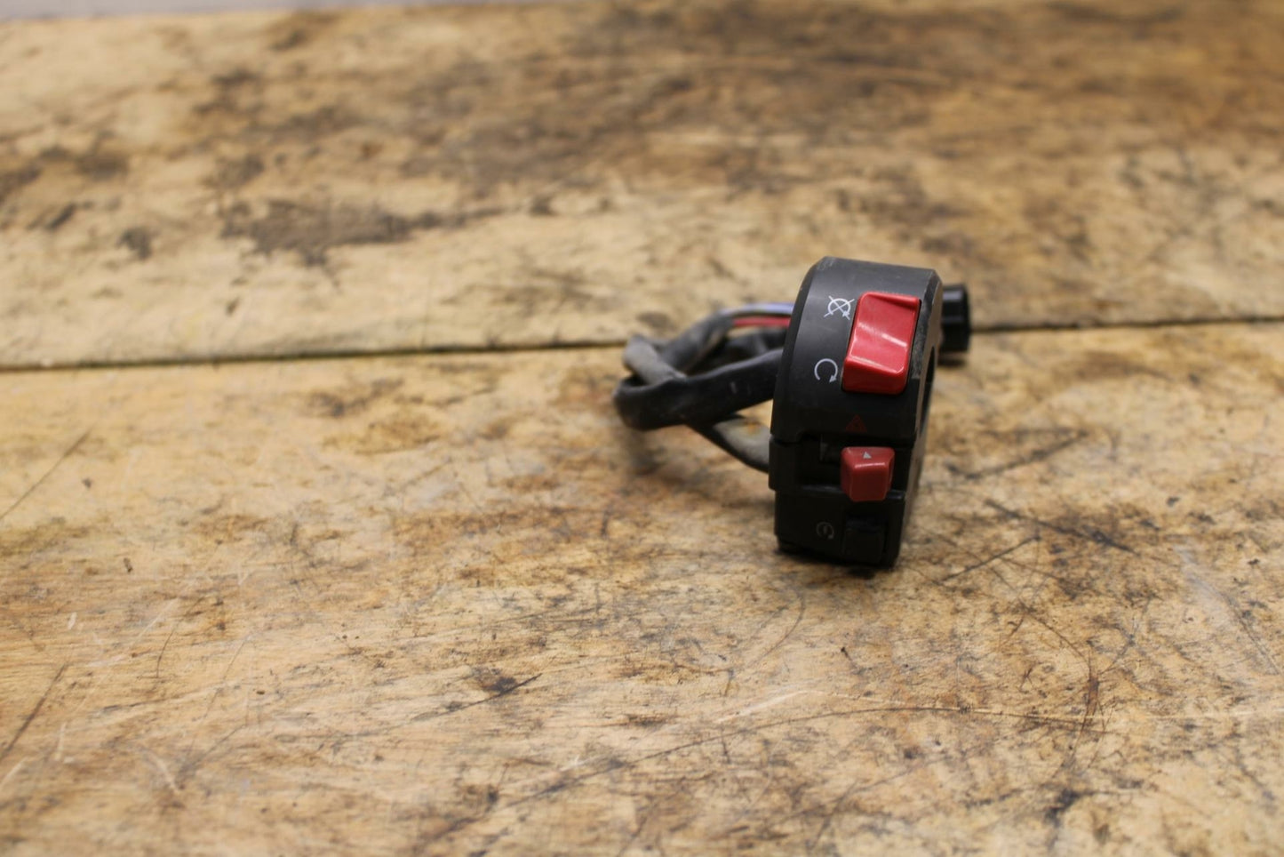 04-07 DUCATI ST3 RIGHT CLIP ON HANDLE KILL OFF START SWITCH SWITCHES BB347
