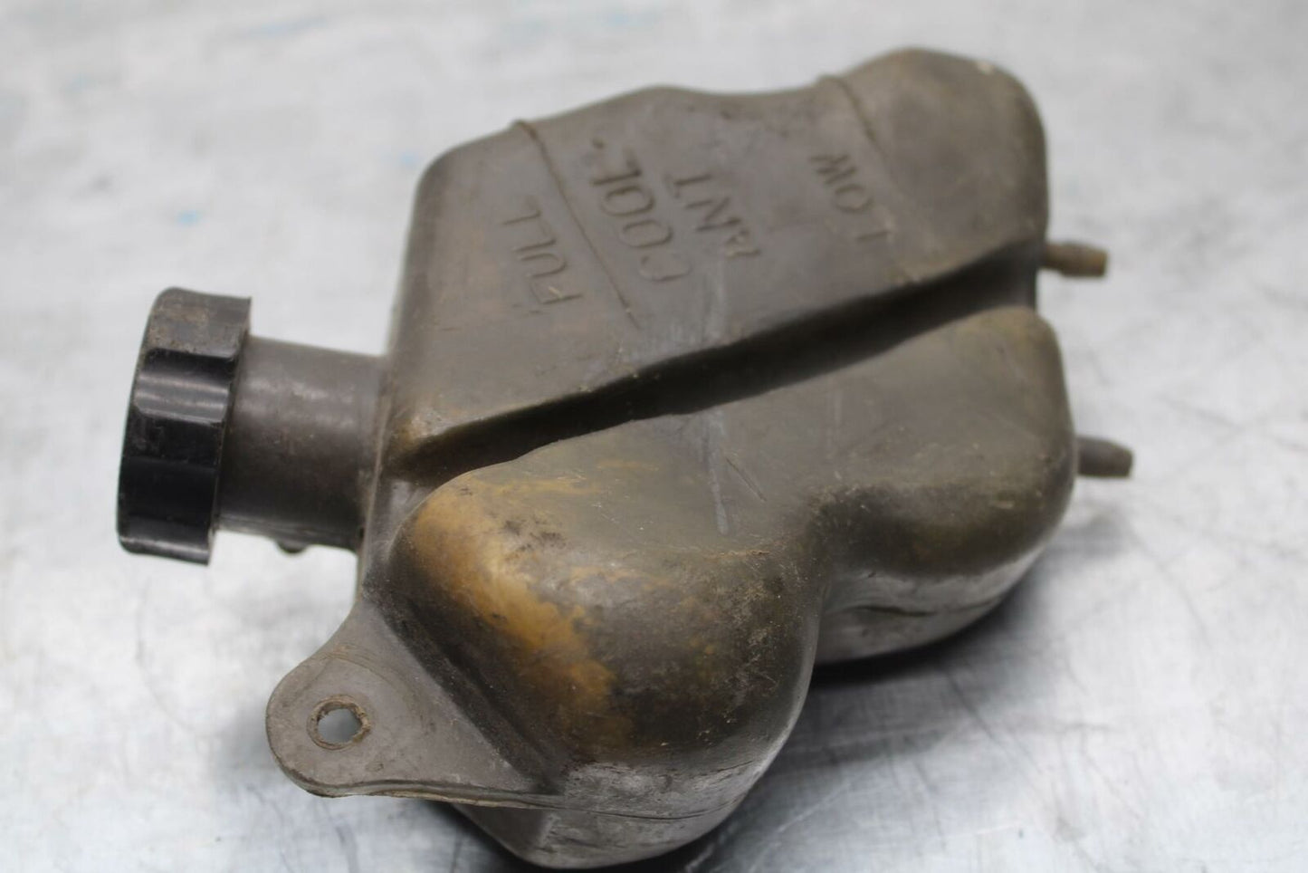 85 YAMAHA RZ500 COOLANT WATER TANK RESERVOIR BOTTLE BB27