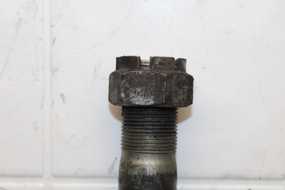 2011 Kawasaki Ninja ZX6R ZX600R REAR AXLE BACK WHEEL RIM PIVOT BOLT AXEL BB587