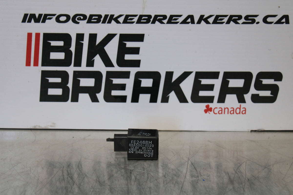09-15 YAMAHA FZ6R TURN SIGNAL BLINKER RELAY FLASHER SWITCH BB161