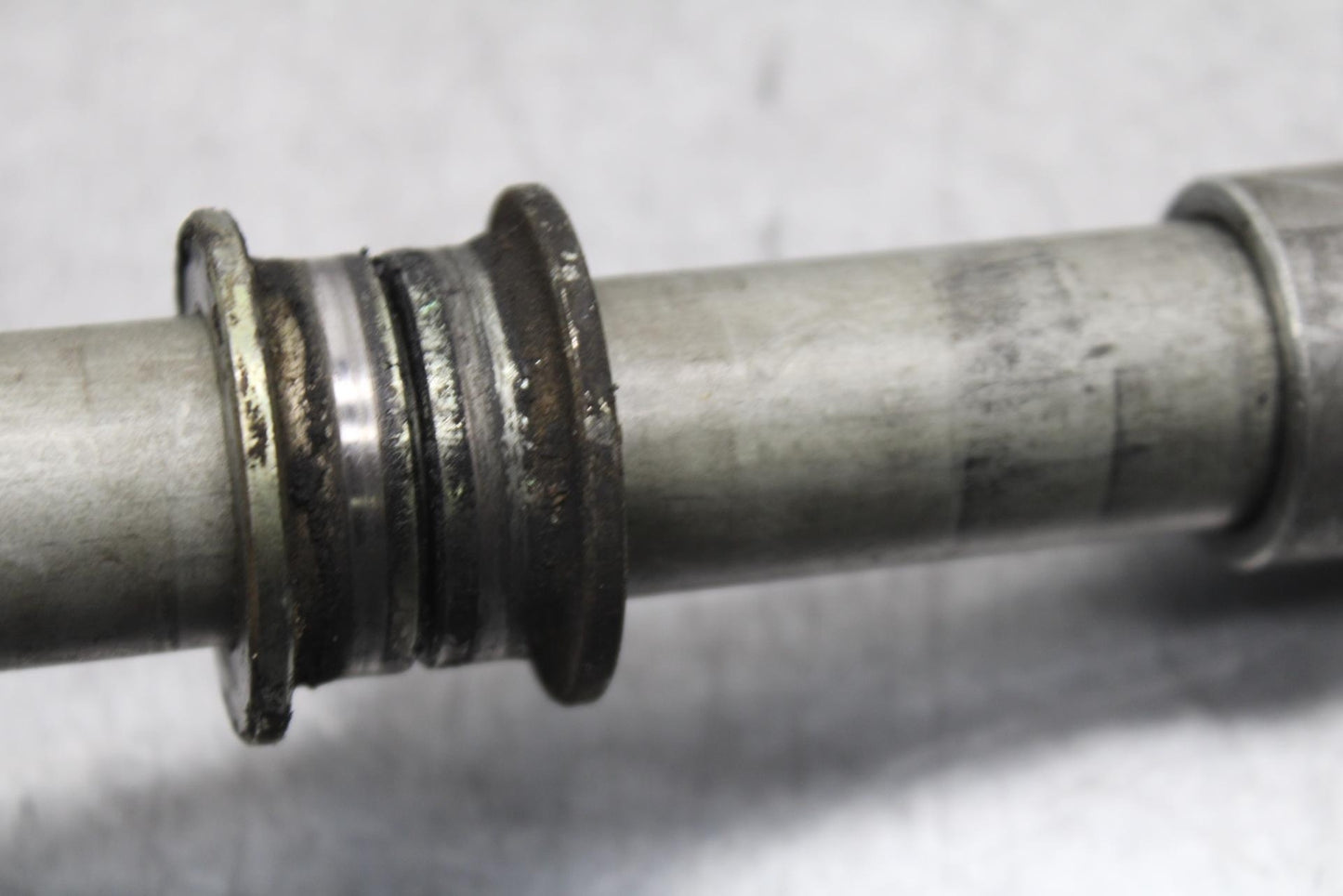 03 KAWASAKI NINJA ZX6RR ZX600K FRONT WHEEL RIM AXLE PIVOT BOLT BB105