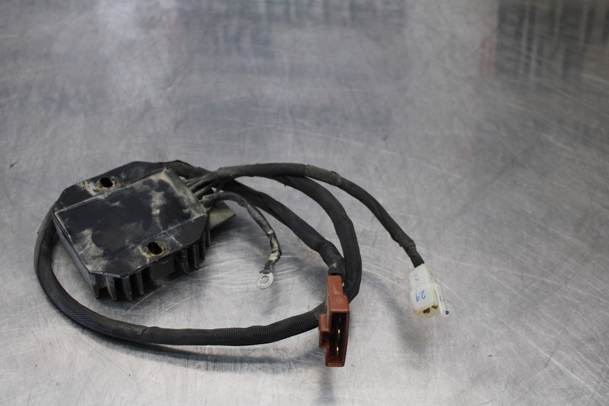 17-22 KTM 390 DUKE RECTIFIER VOLTAGE REGULATOR BB180