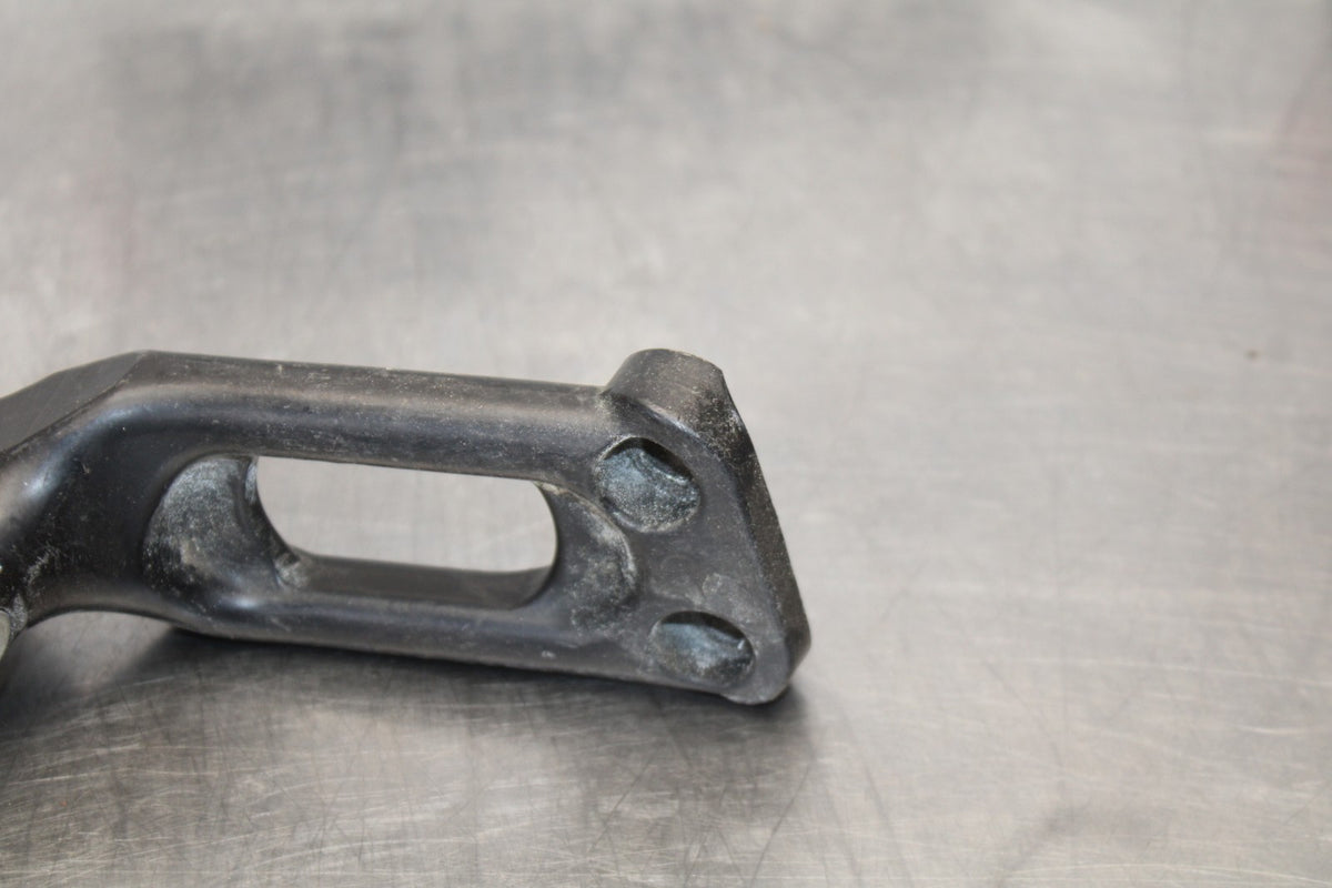 09-17 HARLEY-DAVIDSON V-ROD REAR PASSENGER FOOT STEP PEG SET BB886