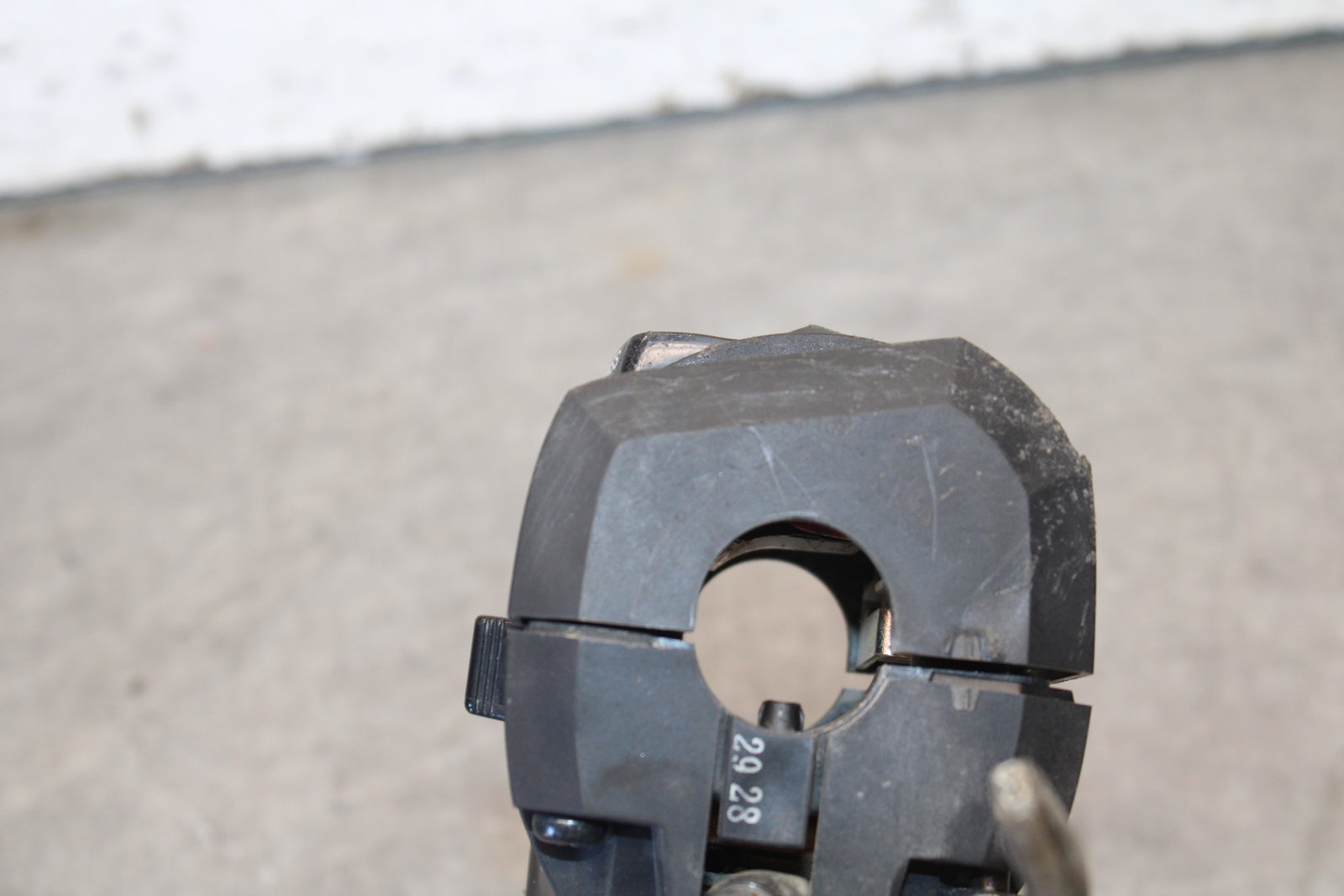 11-24 SUZUKI GSXR750 LEFT CLIP ON HANDLE HORN SIGNALS SWITCH SWITCHES BB687