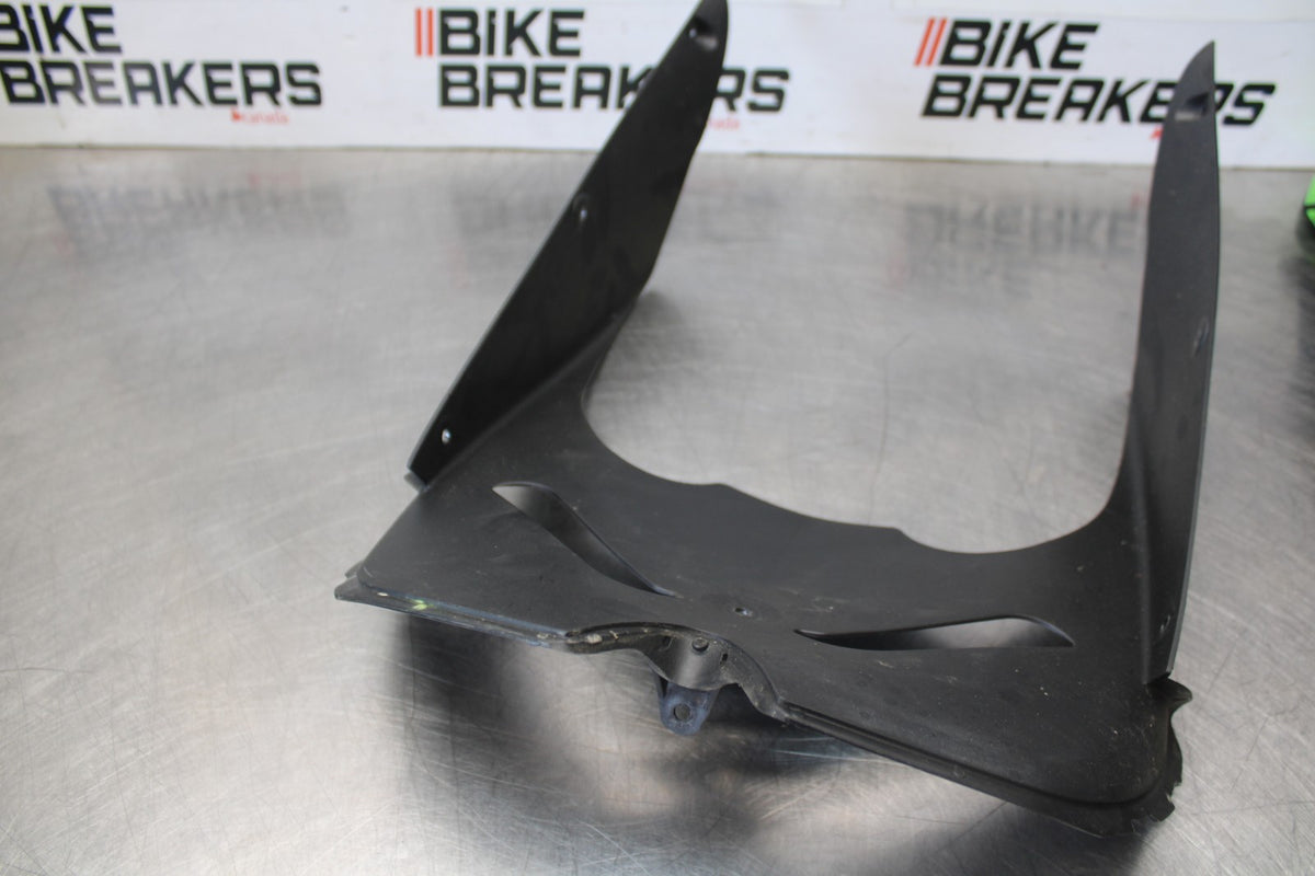 08 KAWASAKI NINJA ZX10R LOWER FRONT UPPER INNER HEADLIGHT COWL FAIRING  BB902