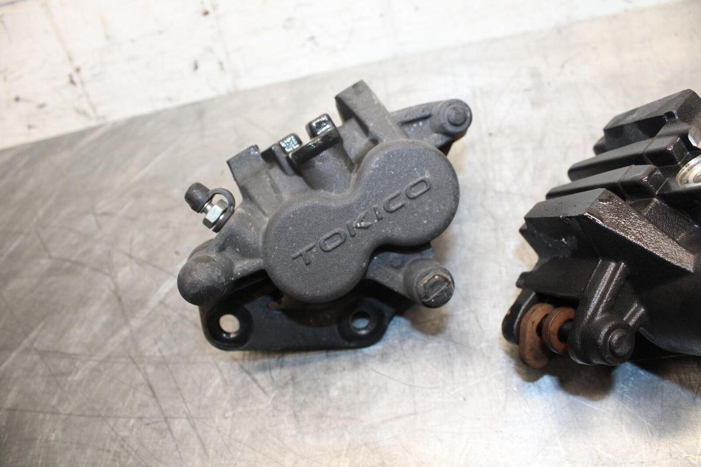 15-17 KAWASAKI EX 650 NINJA  EX 650 ABS RIGHT LEFT FRONT BRAKE CALIPER  BB494