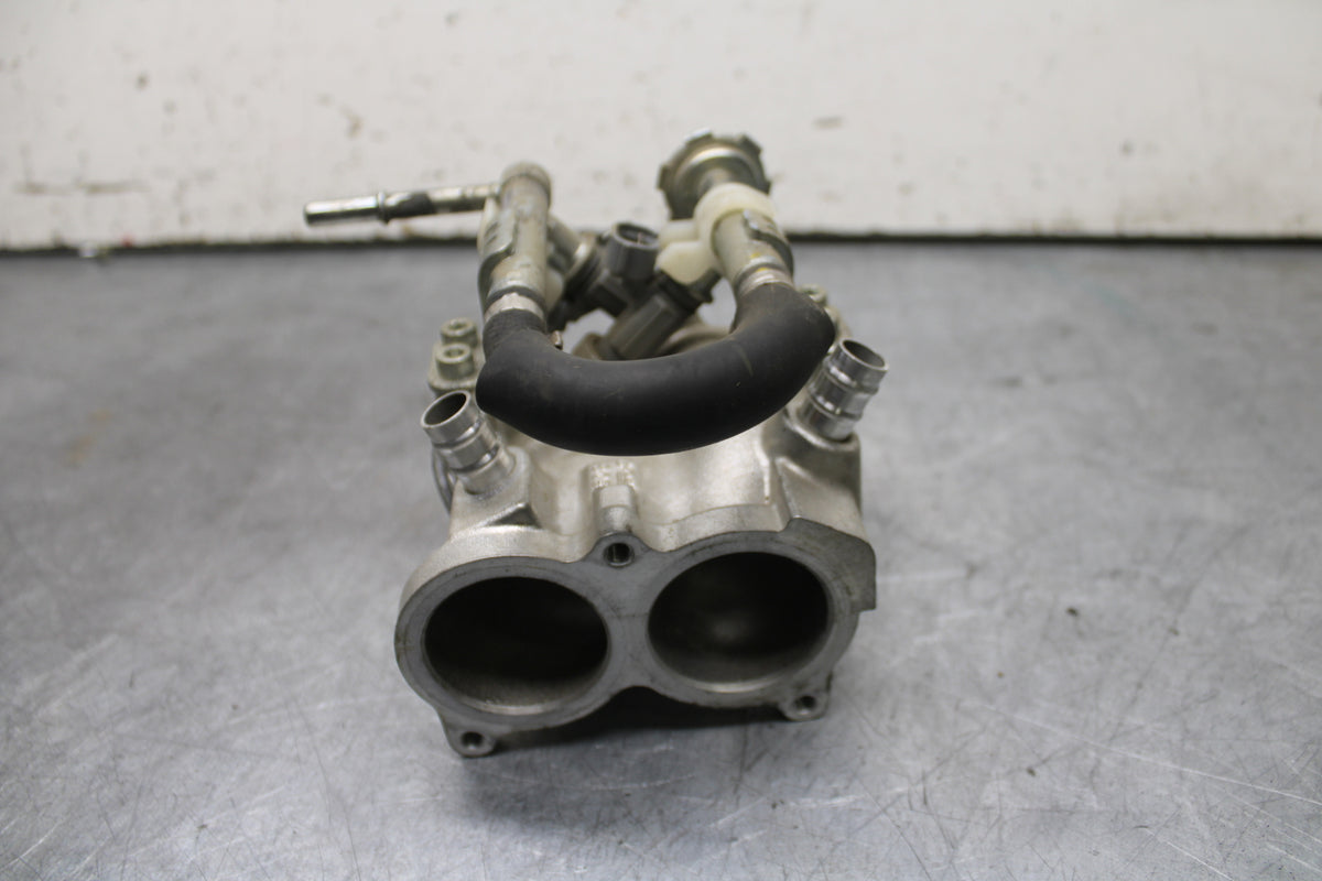 14-15 YAMAHA V STAR 1300 XVS1300CT TOURER AIR INTAKE MANIFOLD BB722
