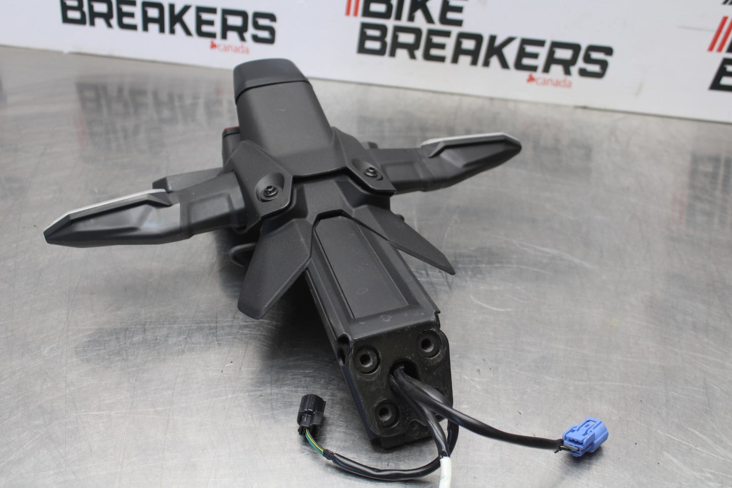 24-25 KAWASAKI NINJA ZX4R REAR BACK FENDER MUD GUARD/ LIGHTS SIGNALS  BB610