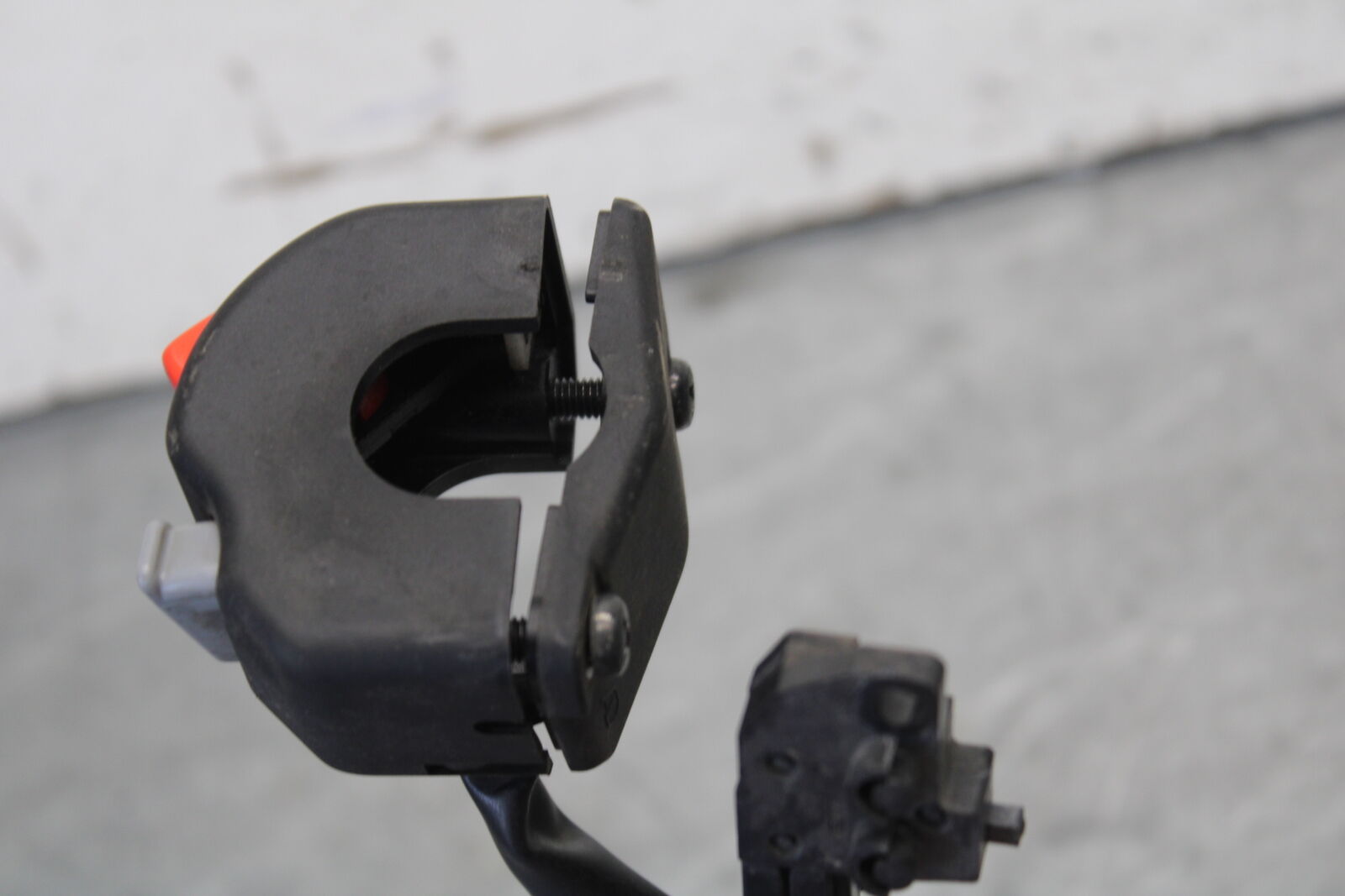 13-18 KAWASAKI NINJA ZX6R RIGHT CLIP ON HANDLE KILL OFF START SWITCHES  BB682