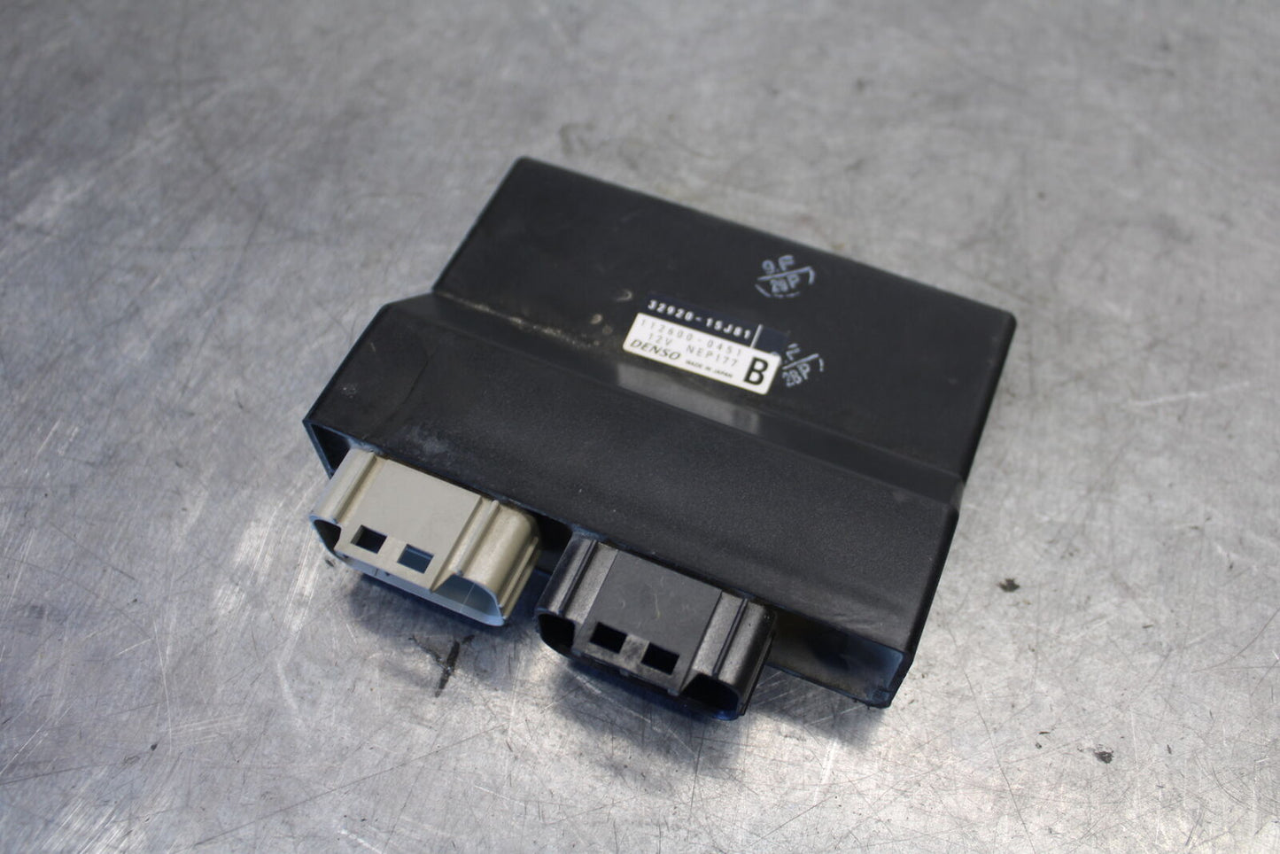 11-24 SUZUKI GSXR750 ECU COMPUTER CONTROLLER UNIT BLACK BOX ECM CDI  BB687