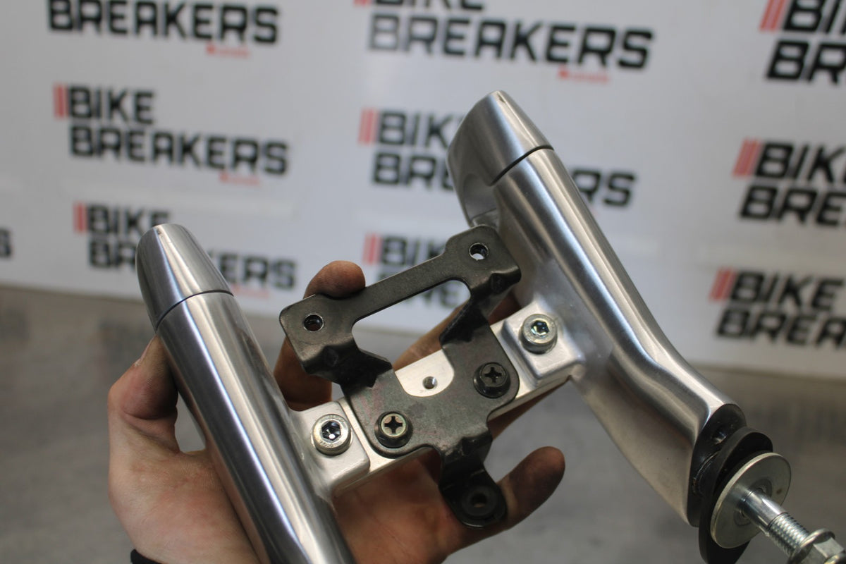 07 SUZUKI BOULEVARD M50 HANDLEBAR RISERS BB897