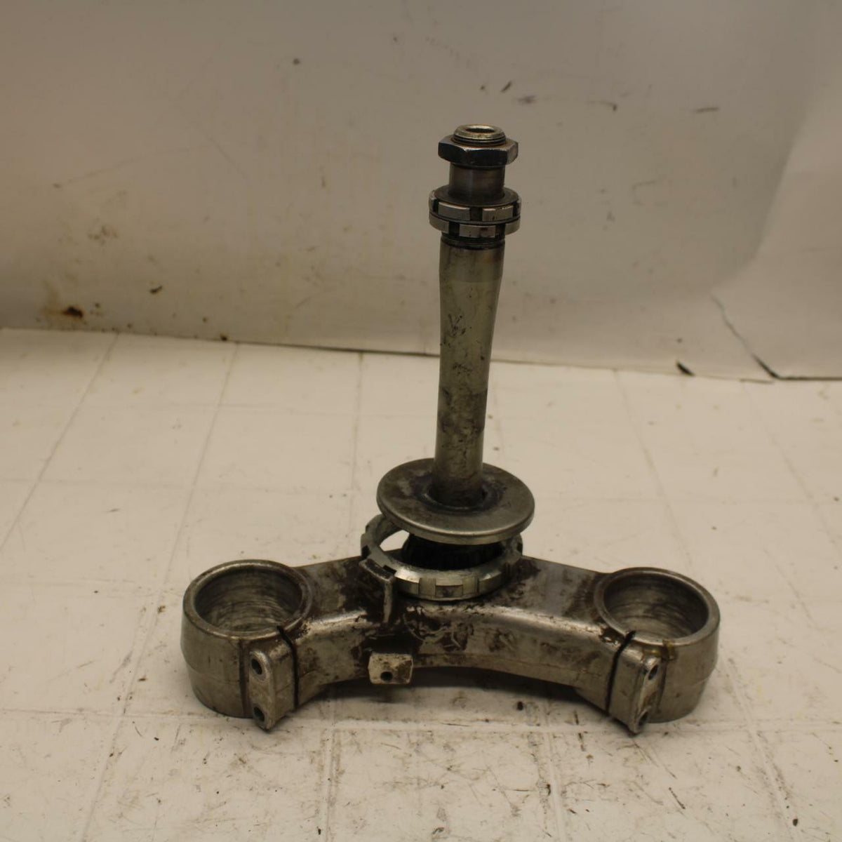 98-03 SUZUKI TL1000R FRONT FORKS CLAMP LOWER TRIPLE TREE STEM 51410-02FA0 BB23