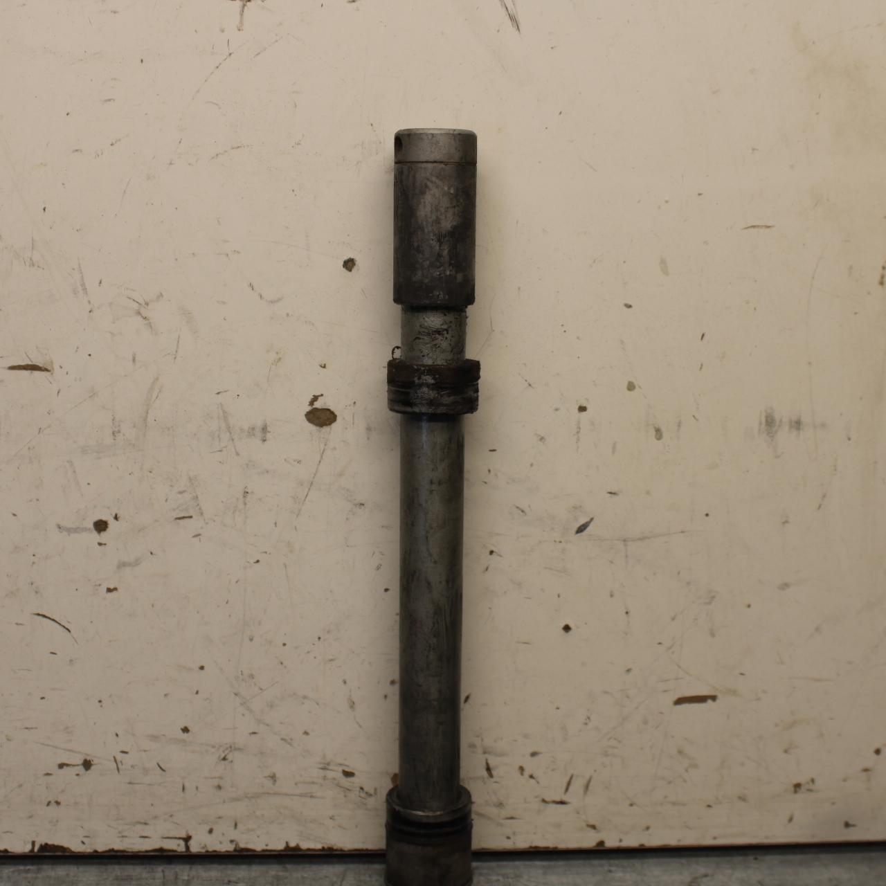 2008 Honda CBF1000 FRONT WHEEL RIM AXLE PIVOT BOLT BB641