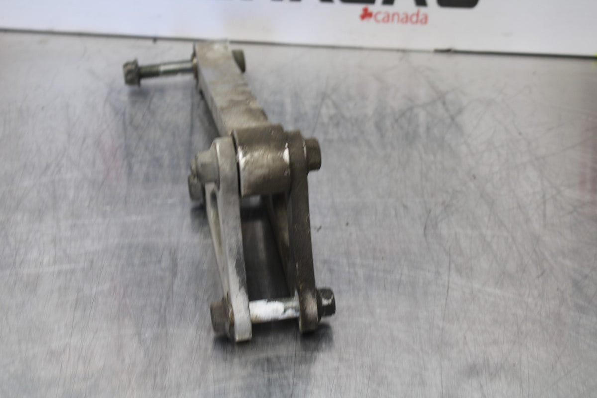 04-05 YAMAHA YZF R1 REAR DOGBONE SHOCK LINKAGE LINK BB173