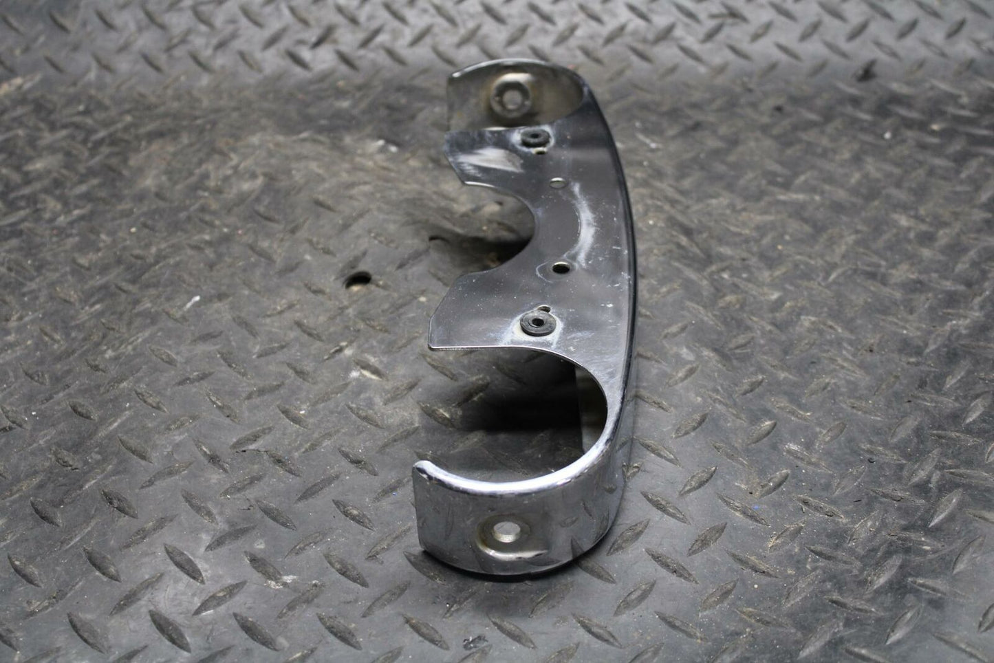 05-06 KAWASAKI VULCAN 1500 VN1500 CLASSIC LOWER TRIPLE TREE CLAMP COVER  BB220