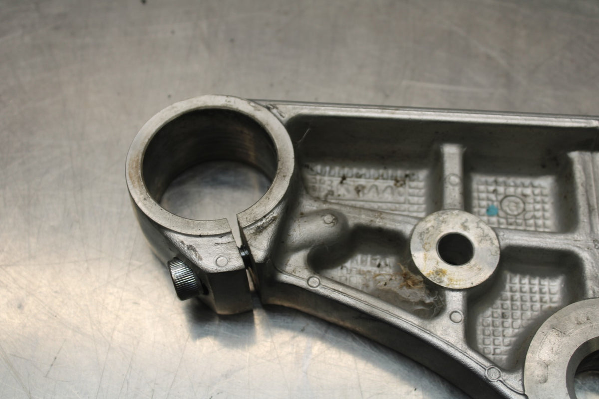 02 KAWASAKI VULCAN 800 VN800B CLASSIC FORKS UPPER TRIPLE TREE CLAMP BB862