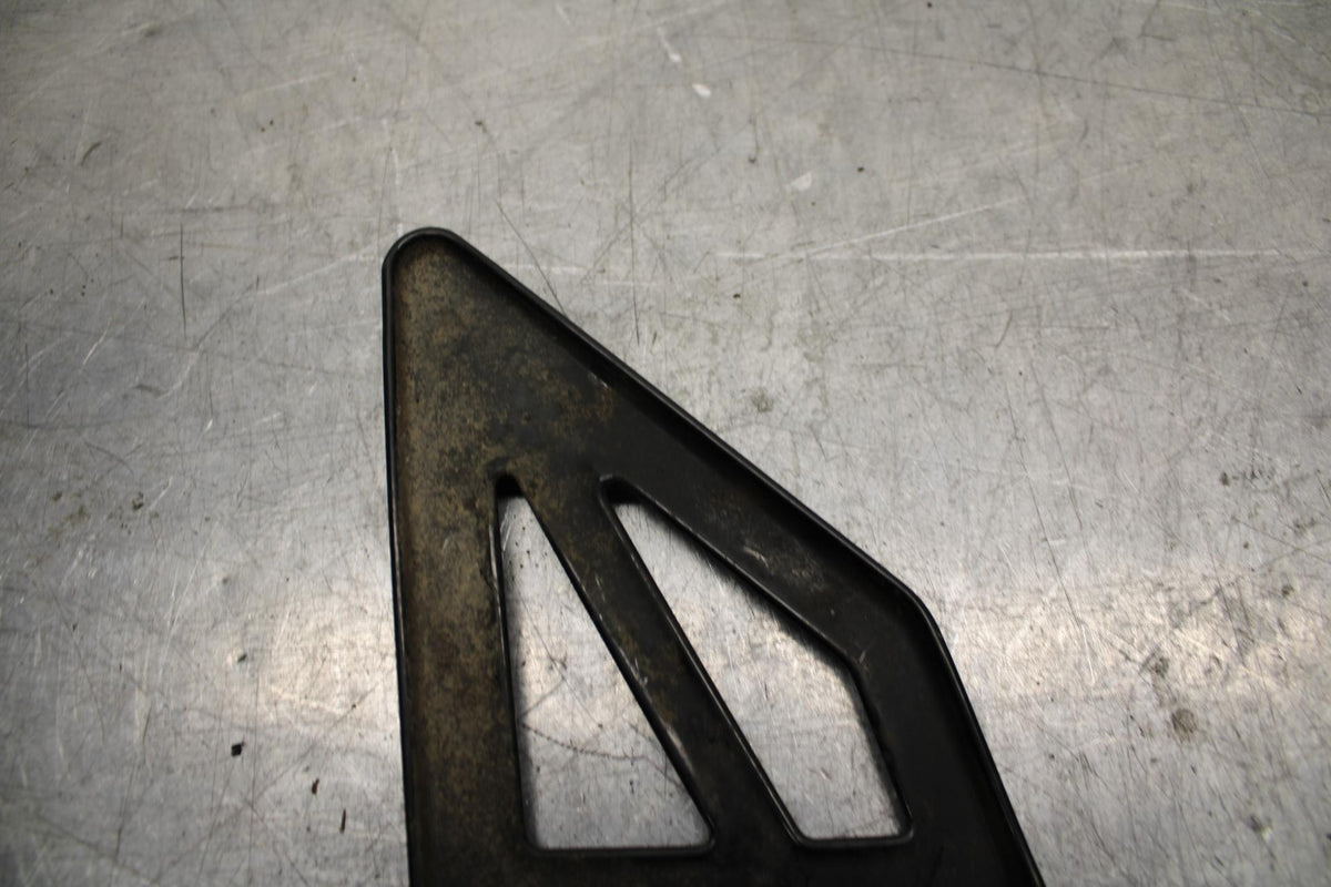 2002 Suzuki GSXR1000 LEFT REARSET REAR SET DRIVER FOOT PEG BRACKET MOUNT BB73
