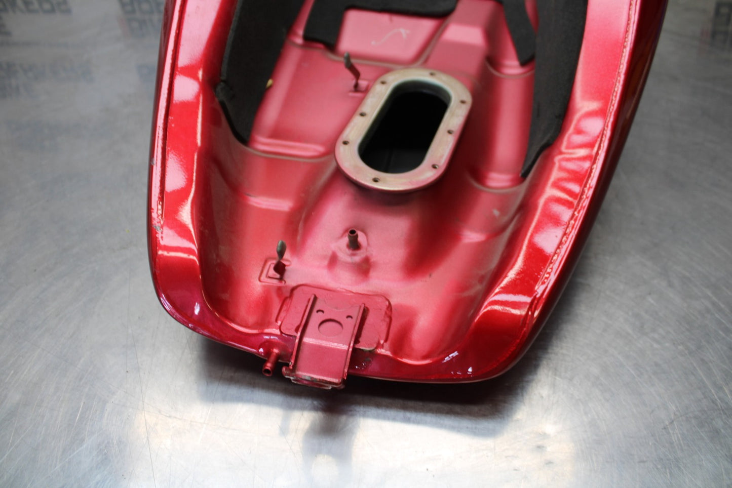 03 KAWASAKI VULCAN 1500 VN1500P MEAN STREAK GAS TANK FUEL PETROL RESERVOIR BB00