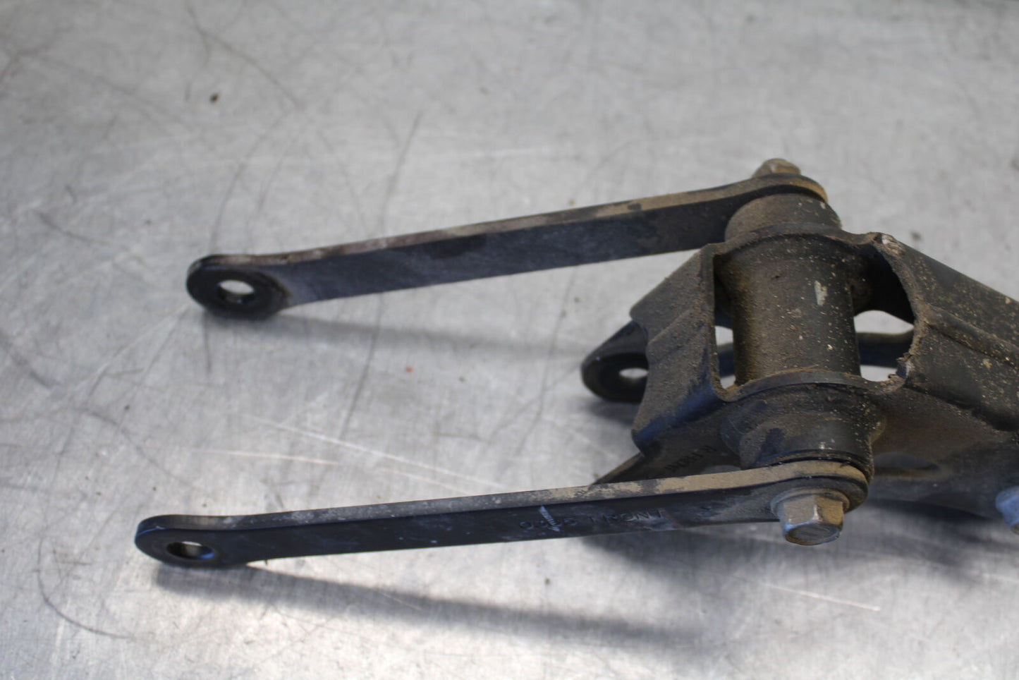 19-22 KAWASAKI Z400 REAR BACK SHOCK ABSORBER SUSPENSION BB708
