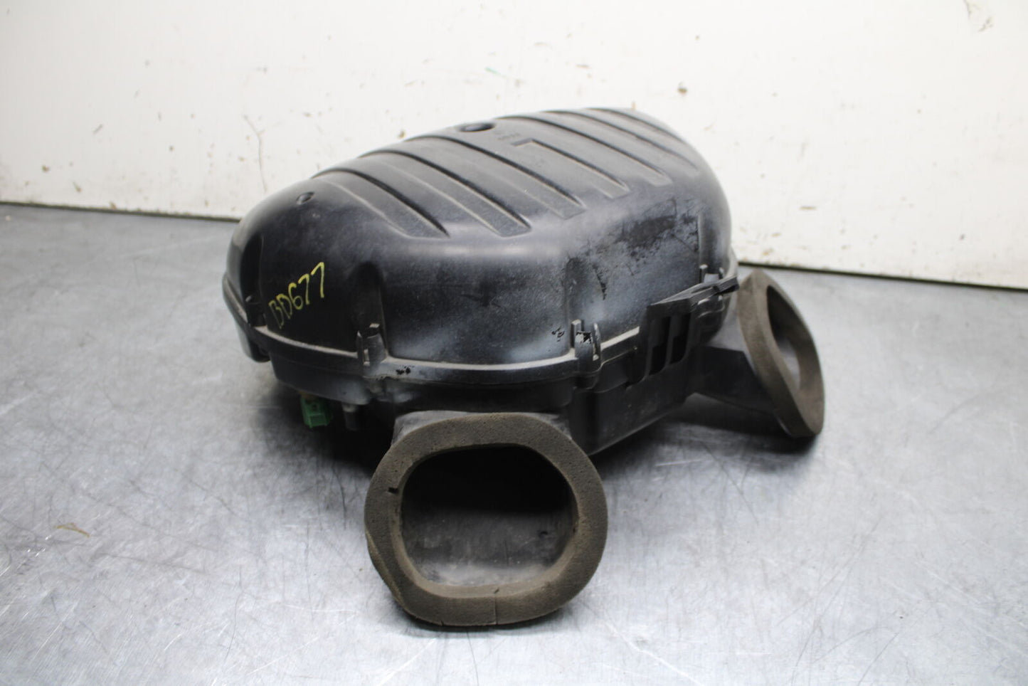 05-06 SUZUKI GSXR1000 AIRBOX AIR INTAKE FILTER BOX 13700-41G00 BB677