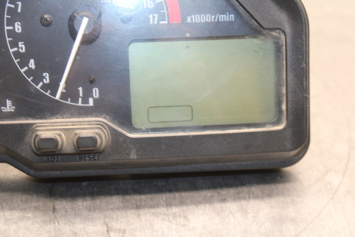 03-04 HONDA CBR600RR SPEEDO TACH GAUGES DISPLAY CLUSTER SPEEDOMETER BB614