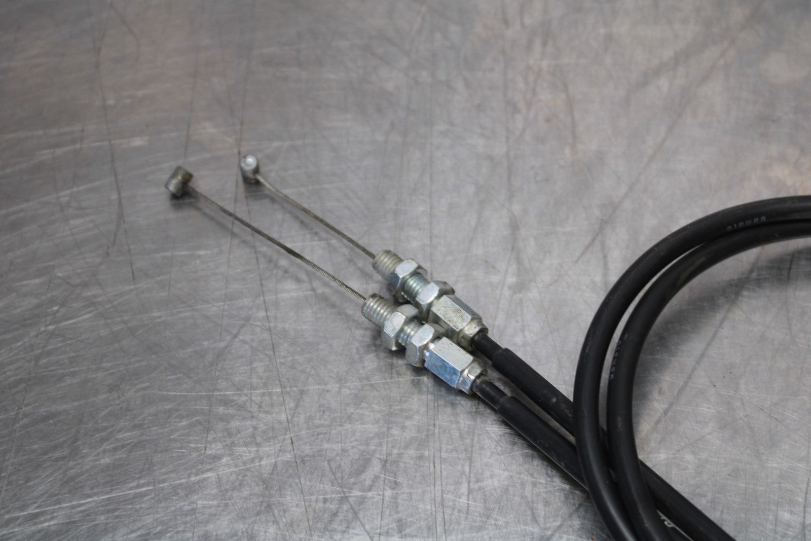 06-07 SUZUKI GSXR 600 THROTTLE CABLES LINES BB170