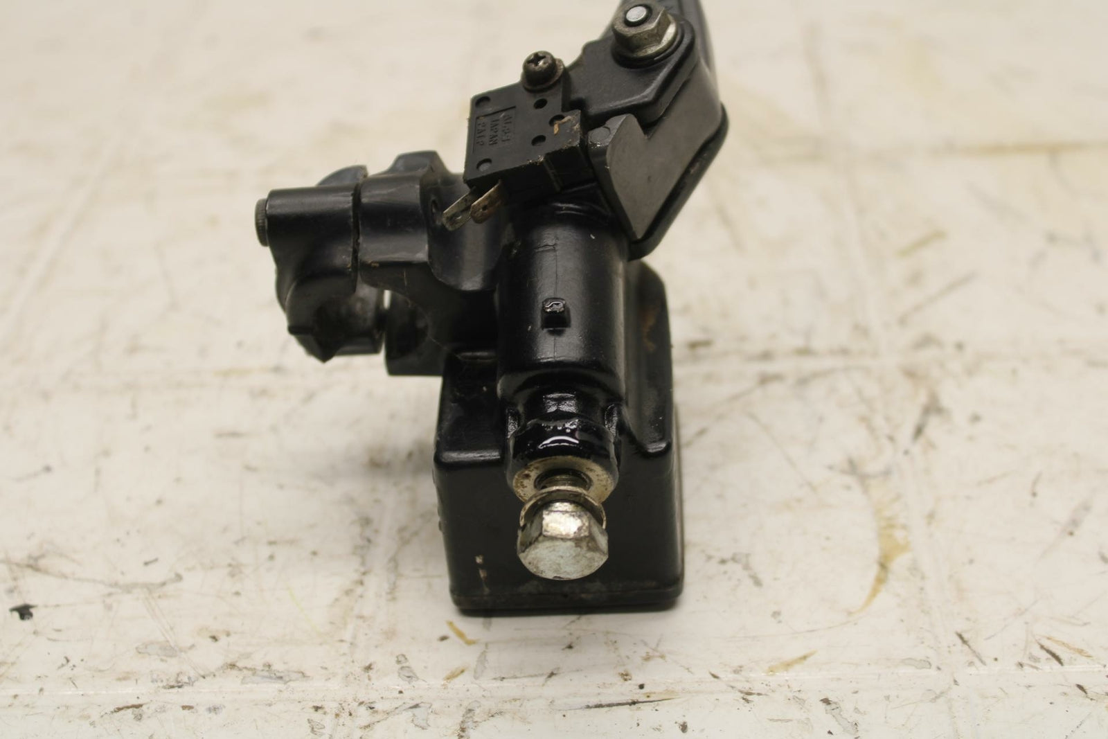 84-87 HONDA GOLDWING 1200 FRONT BRAKE MASTER CYLINDER BB406