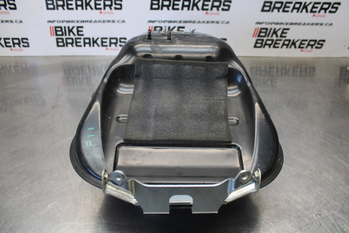 16 YAMAHA XSR900 GAS TANK FUEL CELL PETROL RESERVOIR BB786