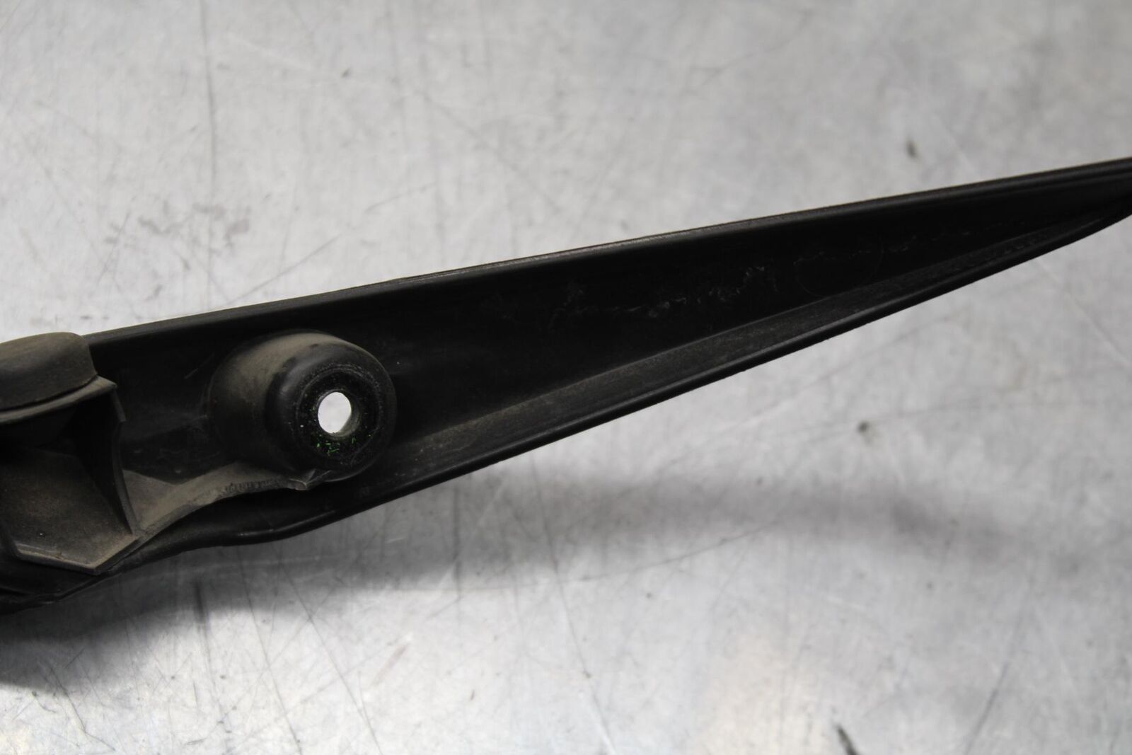 2011 Kawasaki Ninja ZX6R ZX600R RIGHT LEFT FRONT SIDE SEAT SADDLE PANEL  BB587