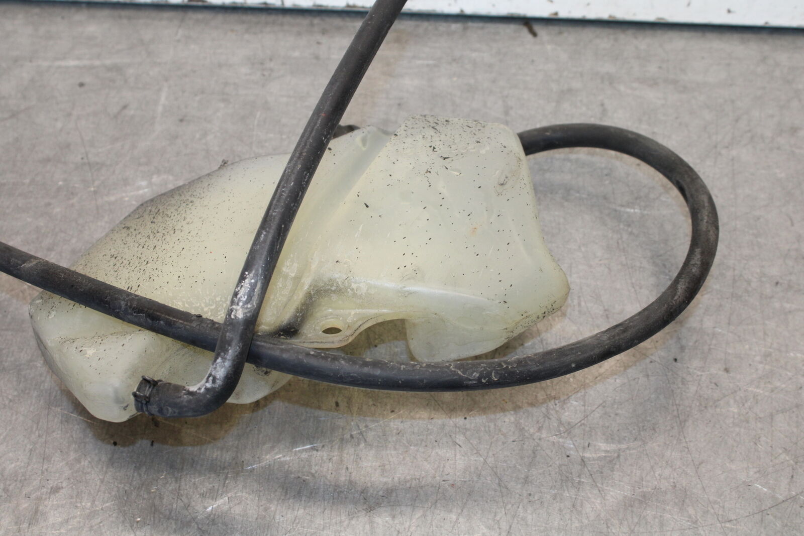 09-12 KAWASAKI NINJA ZX6R ZX600R COOLANT WATER TANK RESERVOIR 43078-0057 BB656