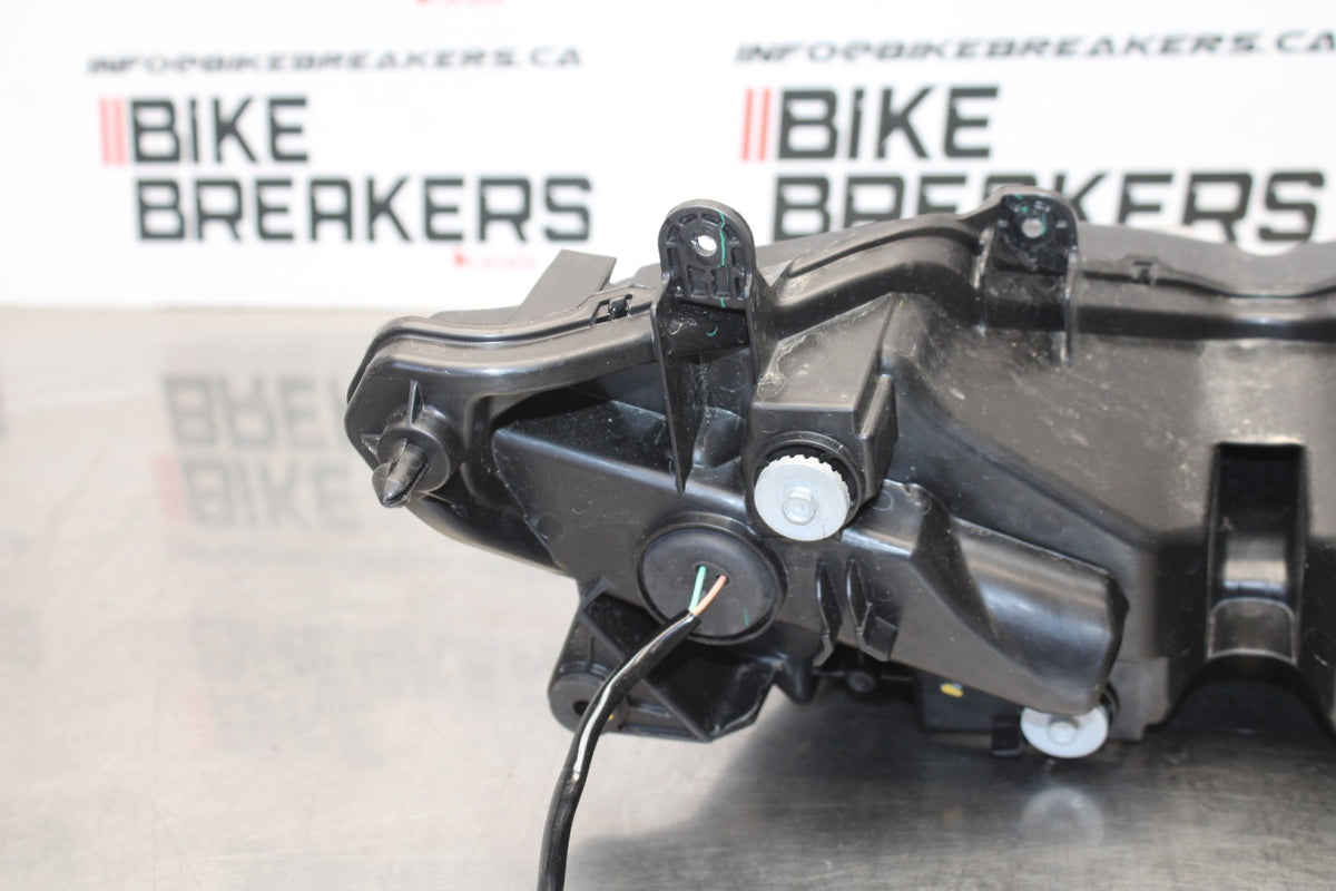 24-25 KAWASAKI NINJA ZX4R FRONT HEADLIGHT HEAD LIGHT LAMP BB610