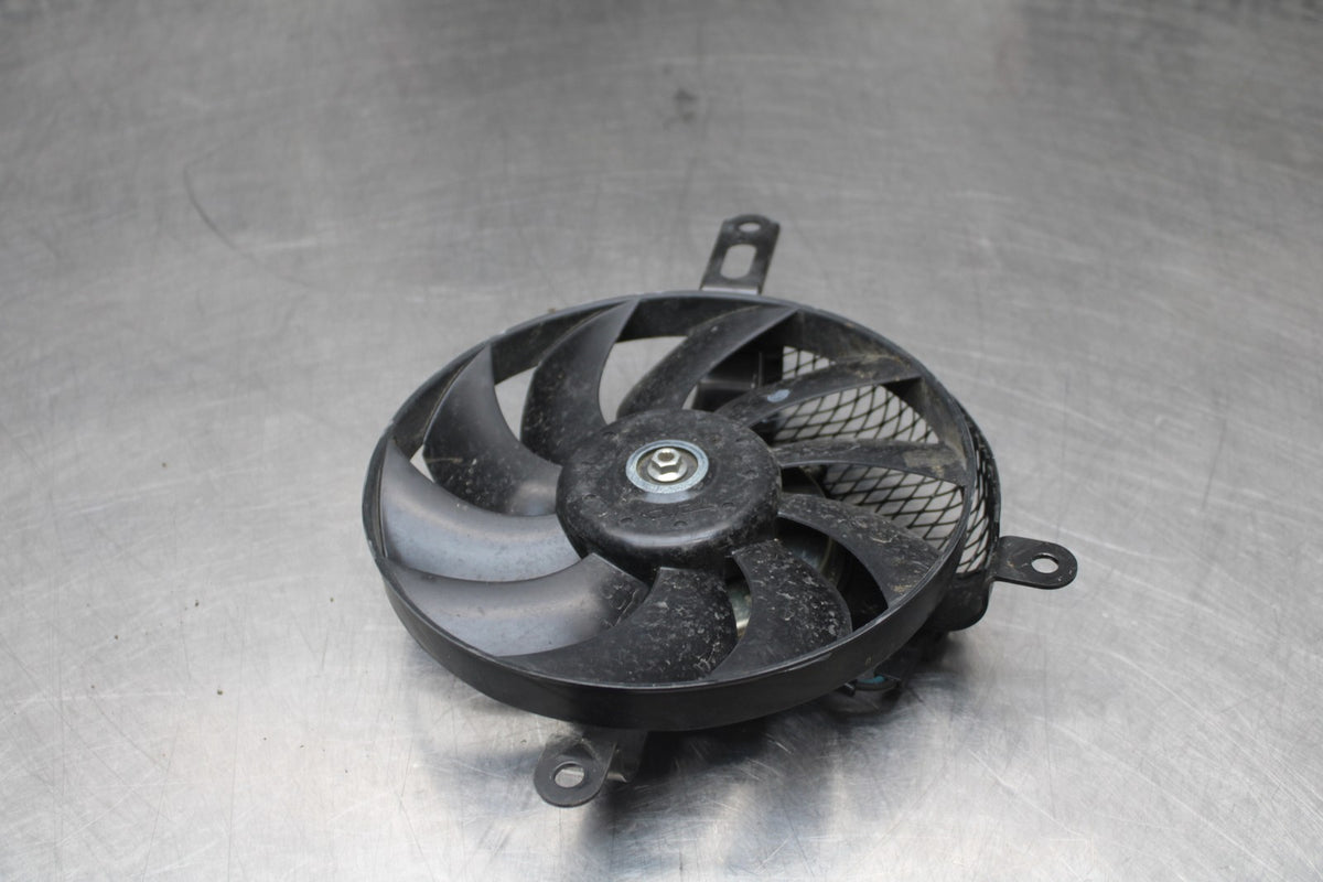 20-25 SUZUKI GSXR750 ENGINE RADIATOR COOLING FAN BB810