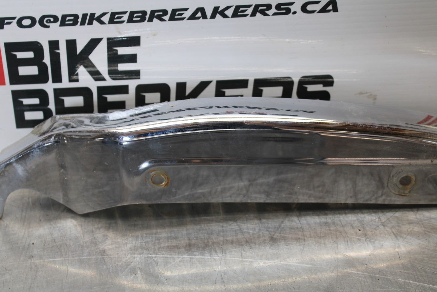 03-08 KAWASAKI VULCAN 1600 REAR CHROME STRUT COVER GUARD SET PAIR  BB196