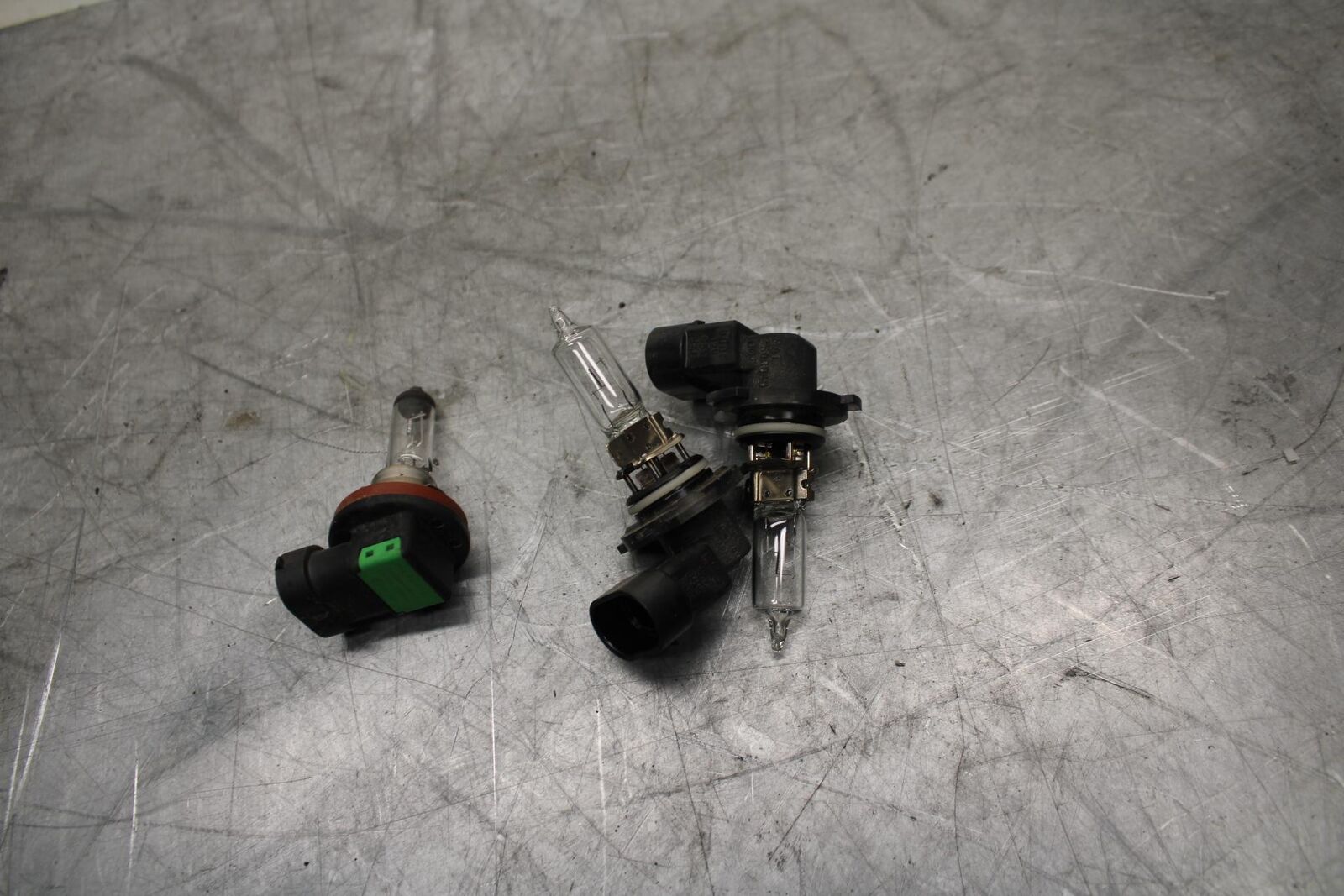 08-09 SUZUKI GSXR600 HEADLIGHT BULBS BB468