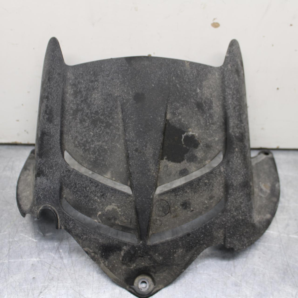 23 KAWASAKI NINJA ZX6R 636 REAR BACK WHEEL TIRE HUGGER FENDER BB609