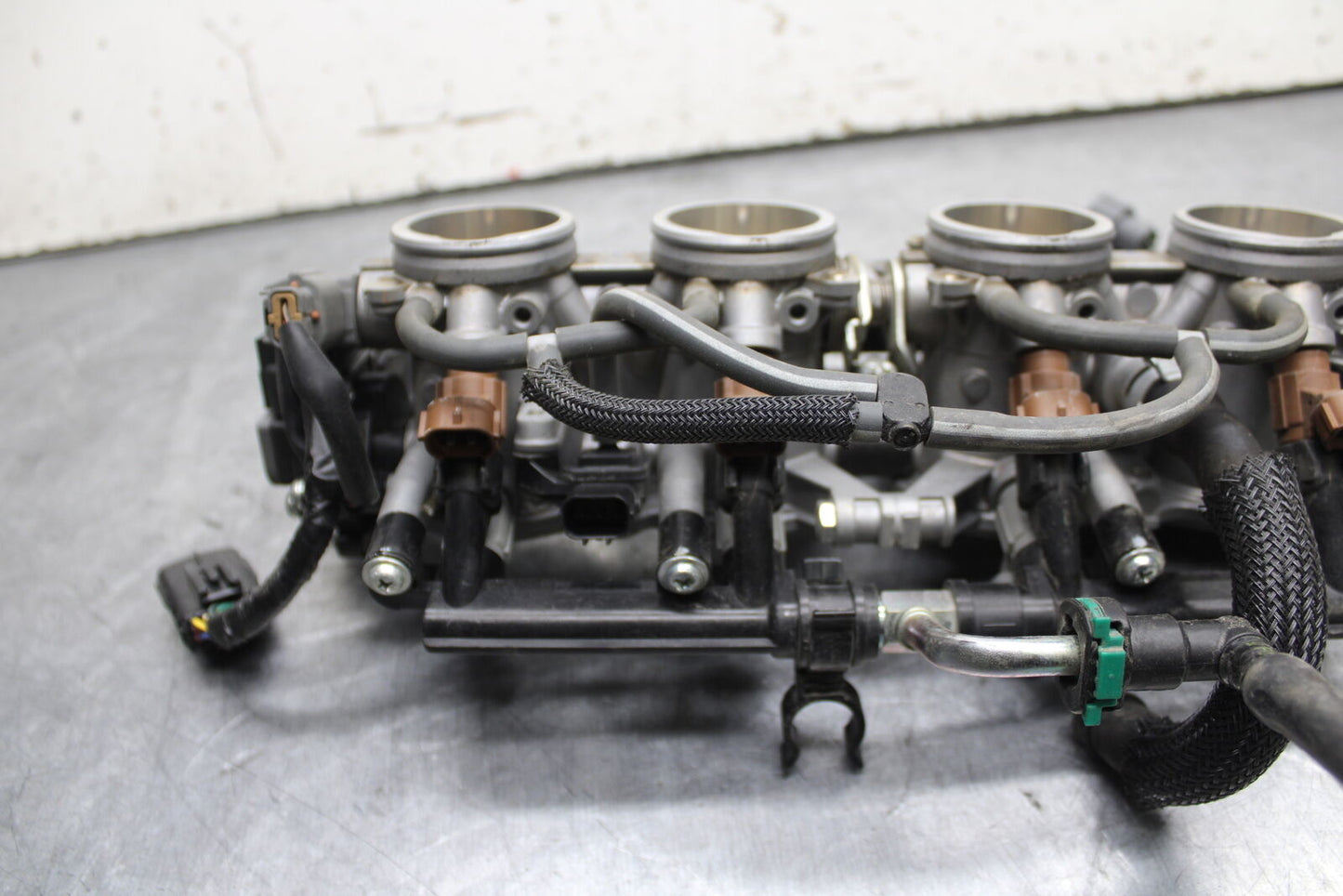 11-24 SUZUKI GSXR750 MAIN FUEL INJECTORS / THROTTLE BODIES 13406-15J00 BB714