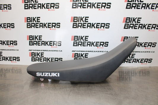08-23 SUZUKI DRZ400S FRONT REAR SEAT SADDLE NEW TAKE OFF BB00