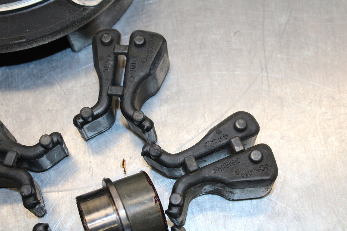 09 SUZUKI GSXR600 REAR HUB & SHOCK DAMPERS CUSH ABSORBERS BB759