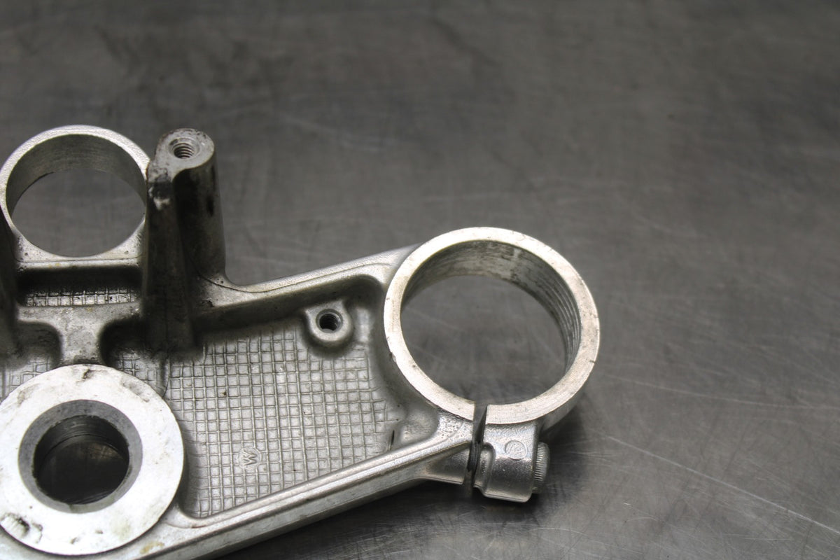 98 KAWASAKI NINJA ZX6 FORKS UPPER TRIPLE TREE CLAMP BB870