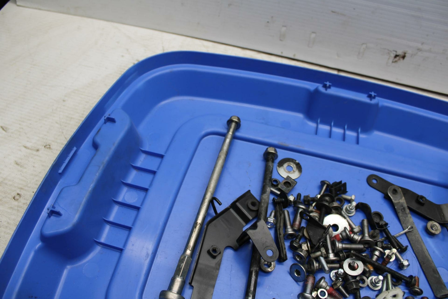 13-18 KAWASAKI NINJA ZX6R ENGINE MOTOR MOUNT STAY BRACKETS LEFTOVER BB304