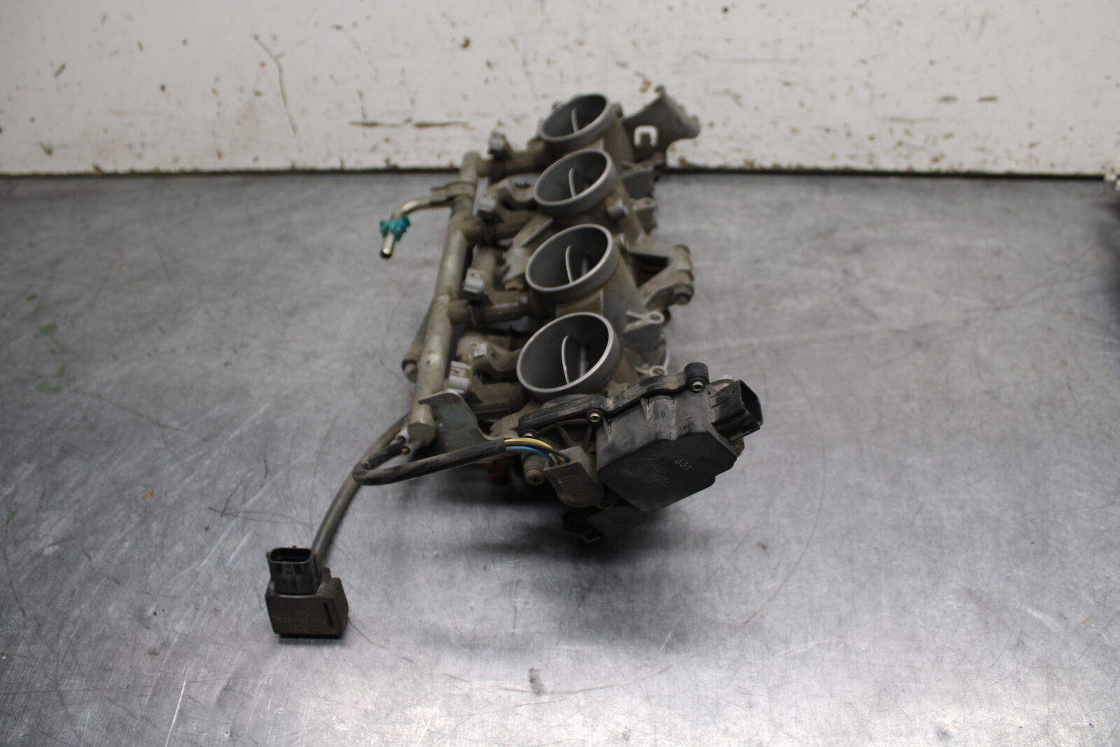06-07 SUZUKI GSXR 600 MAIN FUEL INJECTORS / THROTTLE BODIES BB737