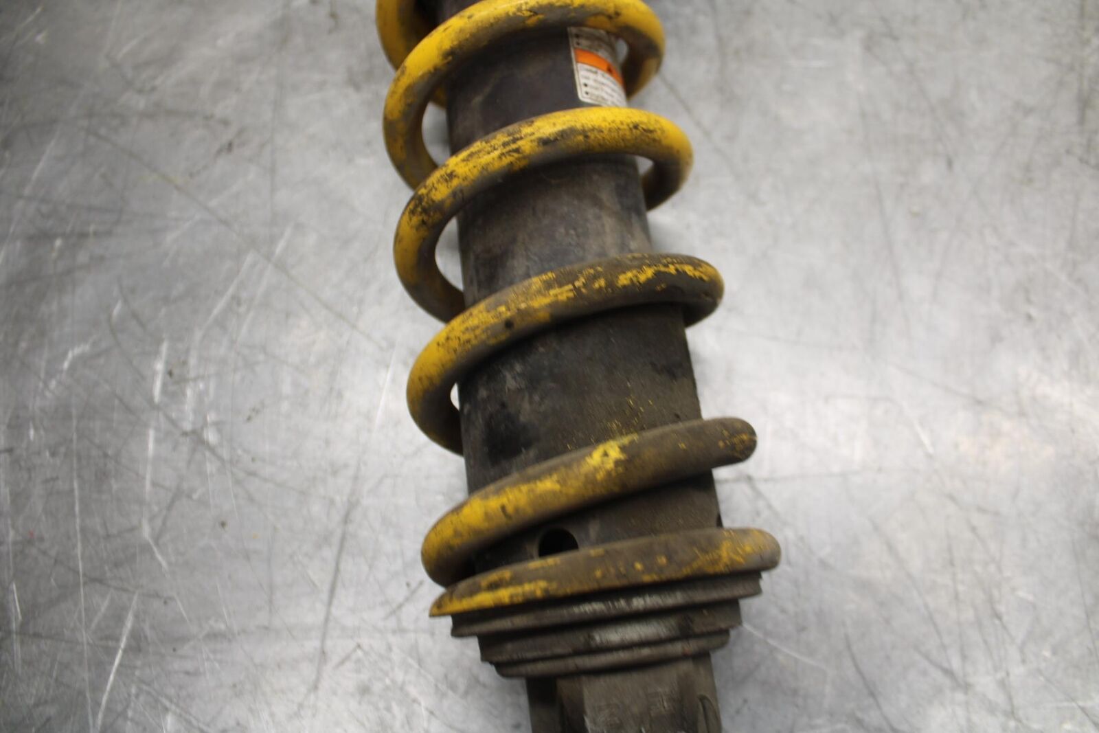 2004 Suzuki GSXR600 REAR BACK SHOCK ABSORBER SUSPENSION 62100-29G00-163 BB329 B