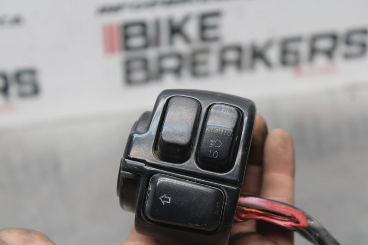09 HARLEY-DAVIDSON SPORTSTER 1200 CUSTOM XL1200C LEFT HANDLE BAR SWITCH BB776