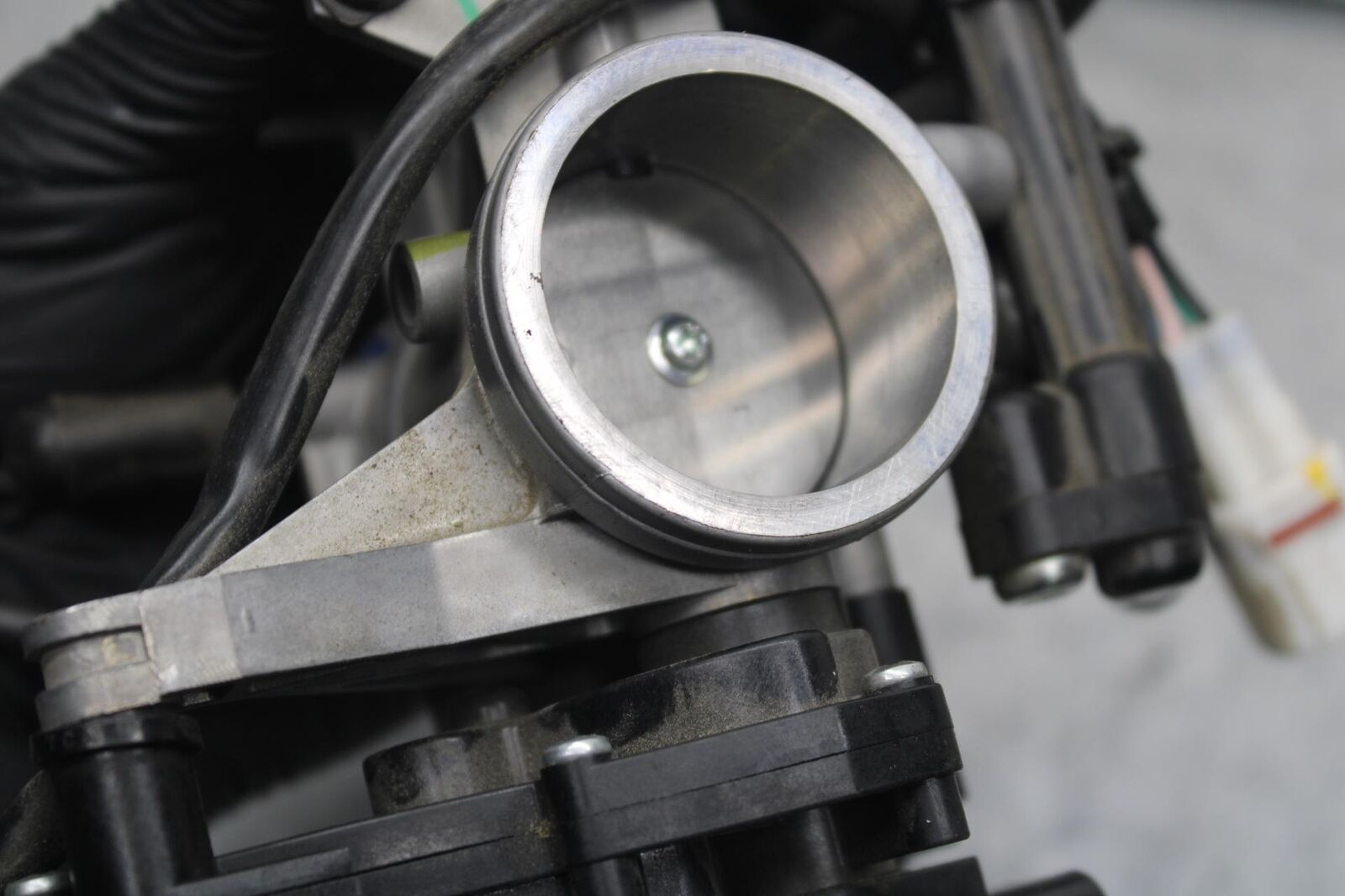 17-20 KAWASAKI NINJA 650 EX650 ABS MAIN FUEL INJECTORS / THROTTLE BODIES BB88