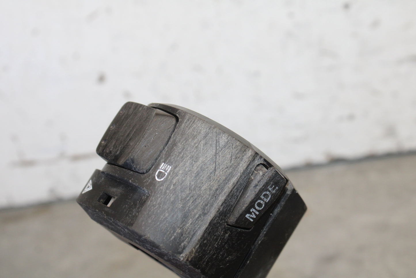 11-24 SUZUKI GSXR750 LEFT CLIP ON HANDLE HORN SIGNALS SWITCH SWITCHES BB687