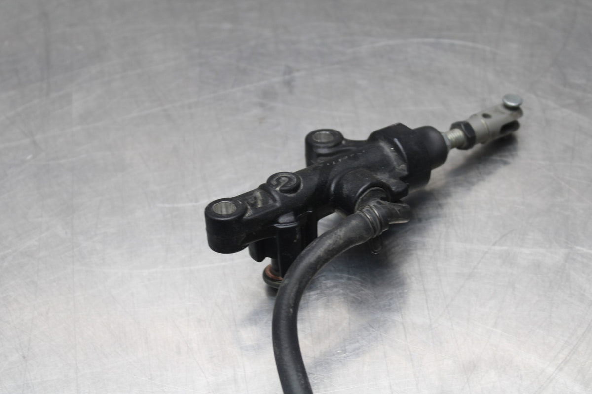 08-09 YAMAHA YZF R6S REAR BACK BRAKE MASTER CYLINDER W RESERVOIR BB796